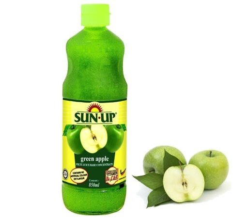 Nước ép Táo xanh đậm đặc hiệu Sun-Up chai 850ml